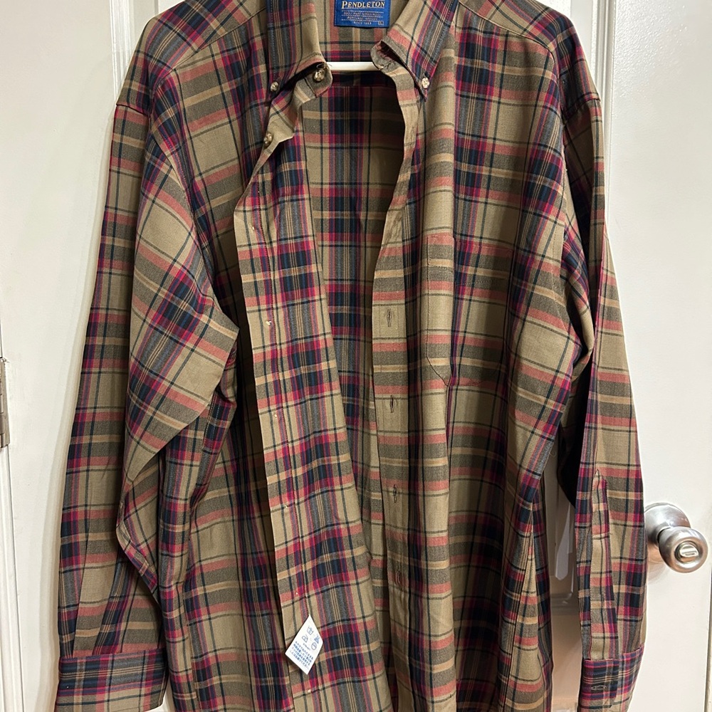 ✨ 5 for $50✨ Pendleton Men's Casual Plaid Shirt - Red and Tan